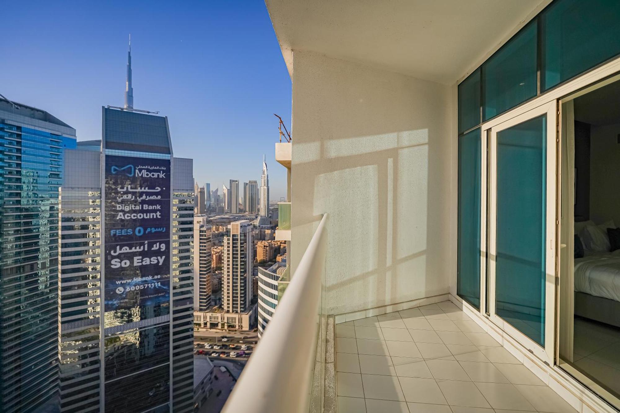 Escape 24 - Luxury In Damac Maison Prive Business Bay Dubai